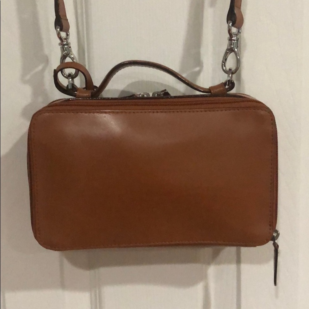 Discounted shipping! Lodis Sally Zip Around Crossbody - Picture 4 of 6